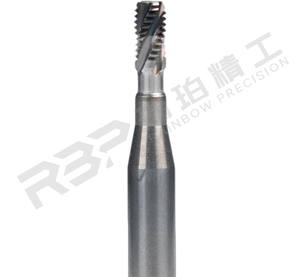 Thread Milling with a PCD Thread Mill